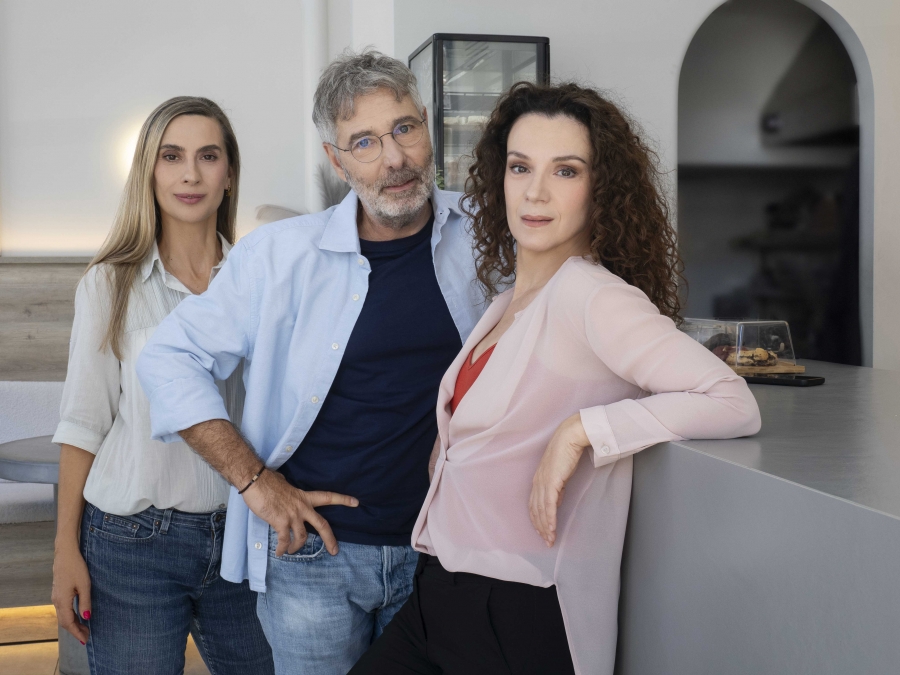 &Delta;&Epsilon;&Lambda;&Tau;&Iota;&Omicron; &Tau;&Upsilon;&Pi;&Omicron;&Upsilon;  &Mu;&Iota;&Kappa;&Rho;&Omicron; &Pi;&Alpha;&Lambda;&Lambda;&Alpha;&Sigma;  &Theta;&epsilon;&alpha;&tau;&rho;&iota;&kappa;ή &pi;&epsilon;&rho;ί&omicron;&delta;&omicron;&sigmaf; 2025-2026  Meghan Kennedy  &Sigma;&Epsilon; &Beta;&Lambda;&Epsilon;&Pi;&Omega;  &Sigma;&kappa;&eta;&nu;&omicron;&theta;&epsilon;&sigma;ί&alpha; : &Beta;ί&kappa;&upsilon; &Beta;&omicron;&lambda;&iota;ώ&tau;&eta;  &Pi;&alpha;&rho;&alpha;&sigma;&tau;ά&sigma;&epsilon;&iota;&sigmaf; : &Delta;&epsilon;&upsilon;&tau;έ&rho;&alpha; &kappa;&alpha;&iota; &Tau;&rho;ί&tau;&eta; &sigma;&tau;&iota;&sigmaf; 20:00