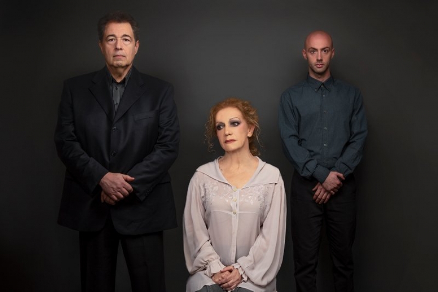 &Epsilon;ί&delta;&alpha;&mu;&epsilon; &tau;&eta;&nu; &pi;&alpha;&rho;ά&sigma;&tau;&alpha;&sigma;&eta; &Omicron; &alpha;&delta;&epsilon;&lambda;&phi;ό&sigmaf; &mu;&omicron;&upsilon; &omicron; &Alpha;&mu;&alpha;&nu;&tau;έ&omicron;&upsilon;&sigmaf; &tau;&omicron;&upsilon; &Mu;&eta;&nu;ά &Beta;&iota;&nu;&tau;&iota;ά&delta;&eta; &sigma;&tau;&eta; &Mu;&omicron;&upsilon;&sigma;&iota;&kappa;ή &Beta;&iota;&beta;&lambda;&iota;&omicron;&theta;ή&kappa;&eta; "&Lambda;ί&lambda;&iota;&alpha;&nu; &Beta;&omicron;&upsilon;&delta;&omicron;ύ&rho;&eta;" &tau;&omicron;&upsilon; &Mu;&epsilon;&gamma;ά&rho;&omicron;&upsilon; &Mu;&omicron;&upsilon;&sigma;&iota;&kappa;ή&sigmaf; &Alpha;&theta;&eta;&nu;ώ&nu;
