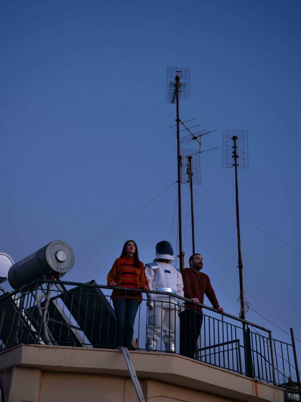"&Iota;&pi;&pi;ό&kappa;&alpha;&mu;&pi;&omicron;&sigmaf;" &alpha;&pi;ό &tau;&eta;&nu; &Omicron;&mu;ά&delta;&alpha; &Theta;&epsilon;ά&tau;&rho;&omicron;&upsilon; &Epsilon;.&Alpha;.&Nu;. &alpha;&pi;ό &tau;&eta;&nu; &Delta;&epsilon;&upsilon;&tau;έ&rho;&alpha; 13 &Mu;&alpha;&rho;&tau;ί&omicron;&upsilon; &sigma;&tau;&omicron;&nu; &Chi;ώ&rho;&omicron; &Kappa;4
