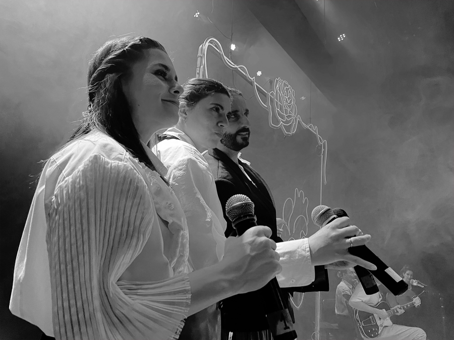 &Tau;&omicron; &Sigma;&phi;&alpha;&gamma;&epsilon;ί&omicron; &tau;&omicron;&upsilon; Έ&rho;&omega;&tau;&alpha; &sigma;&upsilon;&nu;&epsilon;&chi;ί&zeta;&epsilon;&tau;&alpha;&iota; &kappa;&alpha;&iota; &tau;&omicron;&nu; &Nu;&omicron;έ&mu;&beta;&rho;&iota;&omicron; &lambda;ό&gamma;&omega; &tau;&eta;&sigmaf; &mu;&epsilon;&gamma;ά&lambda;&eta;&sigmaf; &pi;&rho;&omicron;&sigma;έ&lambda;&epsilon;&upsilon;&sigma;&eta;&sigmaf;