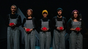 &Tau;&Alpha; &Kappa;&Lambda;&Epsilon;&Mu;&Mu;&Epsilon;&Nu;&Alpha;  &sigma;&tau;&omicron; &Theta;έ&alpha;&tau;&rho;&omicron; &Alpha;&Gamma;&Gamma;&Epsilon;&Lambda;&Omega;&Nu; &Beta;&Eta;&Mu;&Alpha;