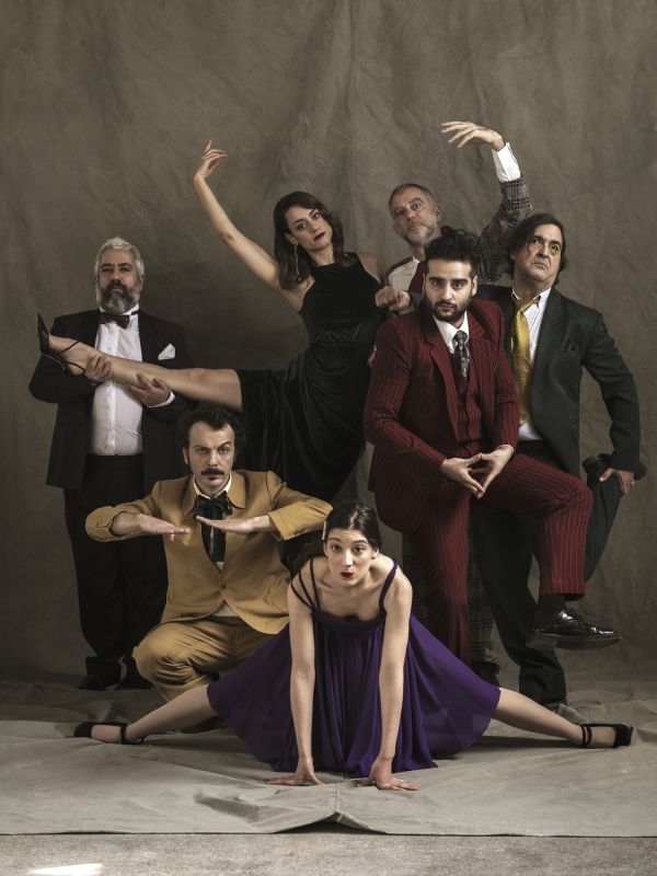 &Sigma;&upsilon;&nu;έ&nu;&tau;&epsilon;&upsilon;&xi;&eta; &tau;&omega;&nu; &Mu;&upsilon;&rho;&tau;ώ &Gamma;&kappa;ό&nu;&eta; &kappa;&alpha;&iota; &Chi;&rho;&iota;&sigma;&tau;ί&nu;&alpha;&sigmaf; &Mu;&pi;&rho;έ&kappa;&omicron;&upsilon; &sigma;&tau;&omicron; &theta;&epsilon;&alpha;&tau;&rho;&omicron;.gr , &mu;&epsilon; &alpha;&phi;&omicron;&rho;&mu;ή &tau;&eta;&nu; &pi;&alpha;&rho;ά&sigma;&tau;&alpha;&sigma;&eta; "&Omicron; &Epsilon;&pi;&iota;&theta;&epsilon;&omega;&rho;&eta;&tau;ή&sigmaf;" &sigma;&tau;&omicron; &theta;έ&alpha;&tau;&rho;&omicron; &laquo;Ά&lambda;&phi;&alpha;&raquo; .