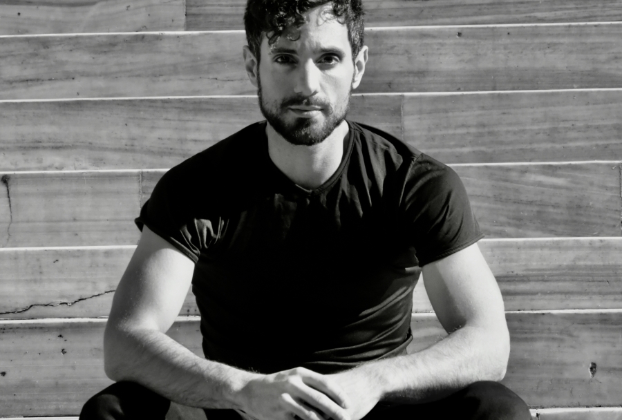 &Sigma;&upsilon;&nu;έ&nu;&tau;&epsilon;&upsilon;&xi;&eta; &mu;&epsilon; &tau;&omicron;&nu; &Beta;&lambda;ά&sigma;&sigma;&eta; &Chi;&rho;&upsilon;&sigma;&iota;&kappa;ό&pi;&omicron;&upsilon;&lambda;&omicron; &mu;&epsilon; &alpha;&phi;&omicron;&rho;&mu;&eta; &tau;&eta;&nu; &pi;&alpha;&rho;ά&sigma;&tau;&alpha;&sigma;&eta; ''&Alpha;&Zeta;&Zeta;&Alpha;'' &pi;&omicron;&upsilon; &alpha;&nu;&epsilon;&beta;&alpha;ί&nu;&epsilon;&iota; &sigma;&tau;&omicron; &Theta;έ&alpha;&tau;&rho;&omicron; 104