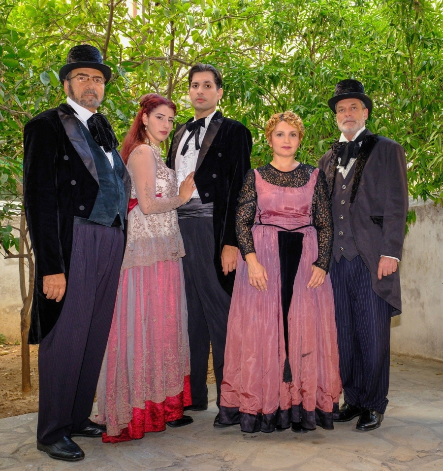 &Epsilon;ί&delta;&alpha;&mu;&epsilon;: &Theta;&Epsilon;&Alpha;&Tau;&Rho;&Omicron; &Epsilon;&Kappa;&Alpha;&Tau;&Eta; &Epsilon;&Rho;&Rho;&Iota;&Kappa;&Omicron;&Upsilon; &Iota;&Mu;&Pi;&Sigma;&Epsilon;&Nu; &Rho;&Omicron;&Sigma;&Mu;&Epsilon;&Rho;&Sigma;&Chi;&Omicron;&Lambda;&Mu; (&Alpha;&Sigma;&Pi;&Rho;&Alpha; &Alpha;&Lambda;&Omicron;&Gamma;&Alpha;) &Sigma;&Kappa;&Eta;&Nu;&Omicron;&Theta;&Epsilon;&Sigma;&Iota;&Alpha; &Beta;&Alpha;&Lambda;&Epsilon;&Nu;&Tau;&Iota;&Nu;&Eta;&Sigma; &Lambda;&Omicron;&Upsilon;&Rho;&Mu;&Pi;&Alpha;