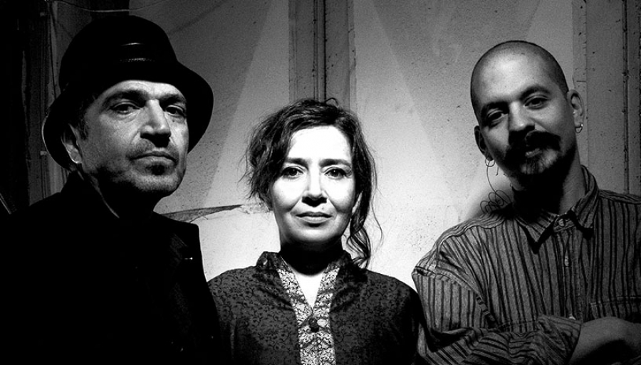 &Epsilon;ί&delta;&alpha;&mu;&epsilon; &tau;&eta;&nu; &pi;&alpha;&rho;ά&sigma;&tau;&alpha;&sigma;&eta; "&Omicron; &xi;&epsilon;&pi;&epsilon;&sigma;&mu;έ&nu;&omicron;&sigmaf; &delta;&epsilon;&rho;&beta;ί&sigma;&eta;&sigmaf;" &sigma;&tau;&omicron; &theta;έ&alpha;&tau;&rho;&omicron; &Mu;&pi;έ&lambda;&lambda;&omicron;&sigmaf;