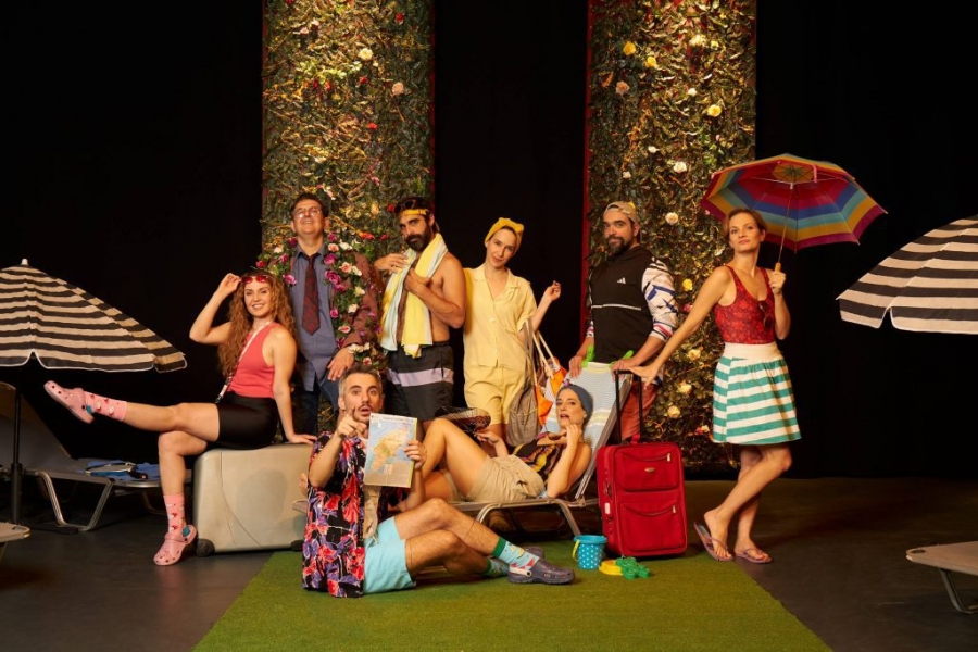 &Epsilon;ί&delta;&alpha;&mu;&epsilon; &tau;&eta;&nu; &pi;&alpha;&rho;ά&sigma;&tau;&alpha;&sigma;&eta; "&Omicron; &mu;&pi;&alpha;&mu;&pi;ά&sigmaf; &omicron; &pi;ό&lambda;&epsilon;&mu;&omicron;&sigmaf;" &sigma;&tau;&omicron;  &Theta;έ&alpha;&tau;&rho;&omicron; Olvio