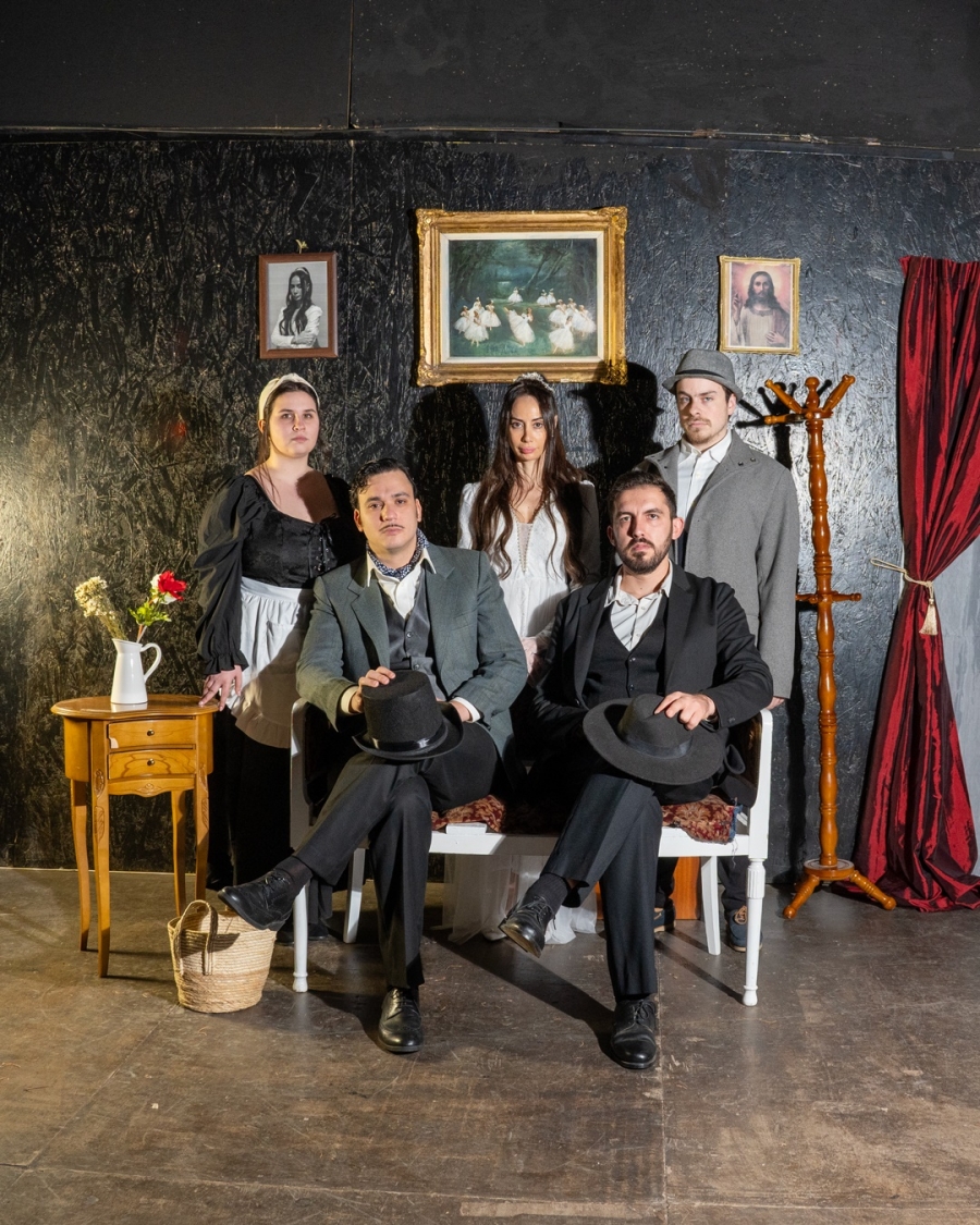 &Epsilon;ί&delta;&alpha;&mu;&epsilon; &tau;&omicron;&nu; &ldquo;&alpha;&iota;ώ&nu;&iota;&omicron; &sigma;ύ&zeta;&upsilon;&gamma;&omicron;&rdquo; &tau;&omicron;&upsilon; &Nu;&tau;&omicron;&sigma;&tau;&omicron;&gamma;&iota;έ&phi;&sigma;&kappa;&iota; &sigma;&tau;&omicron; &theta;έ&alpha;&tau;&rho;&omicron; 2510