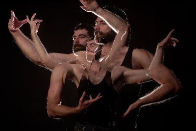 &Omicron; &Beta;&alpha;&sigma;ί&lambda;&eta;&sigmaf; &Beta;&eta;&lambda;&alpha;&rho;ά&sigmaf; &alpha;&nu;&alpha;&mu;&epsilon;&tau;&rho;&iota;έ&tau;&alpha;&iota; &mu;&epsilon; &tau;&eta;&nu; Pop &Mu;&upsilon;&theta;&omicron;&lambda;&omicron;&gamma;ί&alpha; &mu;&iota;&alpha;&sigmaf; &omicron;&lambda;ό&kappa;&lambda;&eta;&rho;&eta;&sigmaf; &gamma;&epsilon;&nu;&iota;ά&sigmaf; -"&Eta; &Epsilon;&kappa;&delta;ί&kappa;&eta;&sigma;&eta; &tau;&omicron;&upsilon; &Phi;ώ&tau;&eta;" | &Pi;&rho;&epsilon;&mu;&iota;έ&rho;&alpha;: &Nu;&omicron;έ&mu;&beta;&rho;&iota;&omicron;&sigmaf; 2025