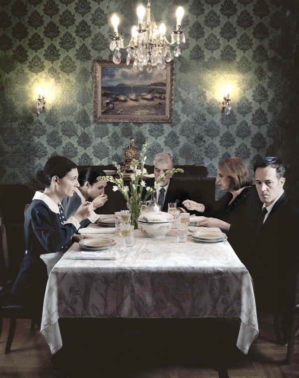 "&Phi;&Alpha;&Epsilon;&Theta;&Omega;&Nu;" - &Alpha;&Pi;&Omicron; &Tau;&Eta; &Delta;&Epsilon;&Upsilon;&Tau;&Epsilon;&Rho;&Alpha; 9 &Phi;&Epsilon;&Beta;&Rho;&Omicron;&Upsilon;&Alpha;&Rho;&Iota;&Omicron;&Upsilon; &Sigma;&Tau;&Omicron; &Theta;&Epsilon;&Alpha;&Tau;&Rho;&Omicron; &Phi;&Omicron;&Upsilon;&Rho;&Nu;&Omicron;&Sigma;