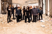 &Epsilon;ί&delta;&alpha;&mu;&epsilon; &tau;&eta;&nu; &pi;&alpha;&rho;ά&sigma;&tau;&alpha;&sigma;&eta; "&Omicron; &Kappa;ύ&kappa;&lambda;&omicron;&sigmaf; &mu;&epsilon; &tau;&eta;&nu; &kappa;&iota;&mu;&omega;&lambda;ί&alpha;" &sigma;&tau;&omicron; &Theta;έ&alpha;&tau;&rho;&omicron; &Mu;&omicron;&nu;&tau;έ&rho;&nu;&omicron;&iota; &Kappa;&alpha;&iota;&rho;&omicron;ί.