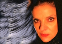 &Sigma;&upsilon;&nu;έ&nu;&tau;&epsilon;&upsilon;&xi;&eta; &tau;&eta;&sigmaf; &Phi;&omega;&tau;&epsilon;&iota;&nu;ή&sigmaf; &Phi;&iota;&lambda;&omicron;&sigma;ό&phi;&omicron;&upsilon; &sigma;&tau;&omicron; &theta;έ&alpha;&tau;&rho;&omicron;.gr &mu;&epsilon; &alpha;&phi;&omicron;&rho;&mu;ή &tau;&eta;&nu; &pi;&alpha;&rho;ά&sigma;&tau;&alpha;&sigma;&eta;  "&Eta; &phi;ό&nu;&iota;&sigma;&sigma;&alpha; " &sigma;&tau;&omicron; &theta;έ&alpha;&tau;&rho;&omicron; "&Alpha;&lambda;&kappa;&mu;ή&nu;&eta;".