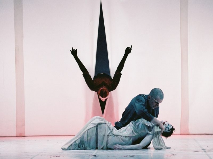 &Epsilon;ί&delta;&alpha;&mu;&epsilon; &tau;&omicron; &Alpha;&Tau;&Iota;&Tau;&Lambda;&Omicron;&Nu; &tau;&eta;&sigmaf; &Alpha;&nu;&tau;&omega;&nu;ί&alpha;&sigmaf; &Omicron;&iota;&kappa;&omicron;&nu;ό&mu;&omicron;&upsilon; &sigma;&tau;&omicron; &Sigma;ύ&gamma;&chi;&rho;&omicron;&nu;&omicron; &Theta;έ&alpha;&tau;&rho;&omicron;