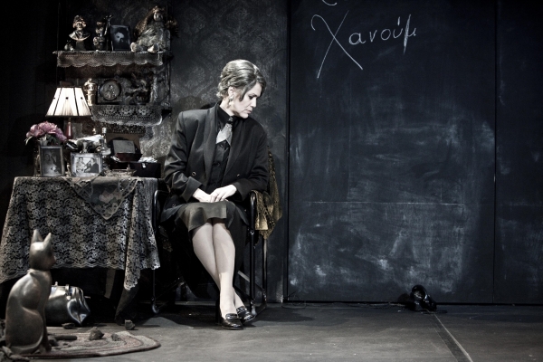 &Epsilon;ί&delta;&alpha;&mu;&epsilon; &tau;&eta;&nu; &pi;&alpha;&rho;ά&sigma;&tau;&alpha;&sigma;&eta; "&Sigma;&epsilon;&beta;ά&sigmaf; &Chi;&alpha;&nu;&omicron;ύ&mu;" &sigma;&tau;&omicron; &theta;έ&alpha;&tau;&rho;&omicron; &Sigma;&eta;&mu;&epsilon;ί&omicron;