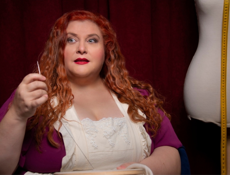 &Epsilon;ί&delta;&alpha;&mu;&epsilon; &tau;&eta;&nu; "&Mu;&pi;&omicron;&upsilon;&mu;&pi;&omicron;ύ" &sigma;&tau;&omicron; &theta;έ&alpha;&tau;&rho;&omicron; &Epsilon;&nu; &Alpha;&theta;ή&nu;&alpha;&iota;&sigmaf;.