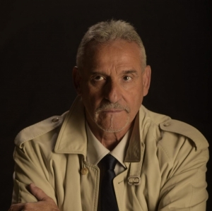 Συνέντευξη με τον Γιώργο Ανδρουτσόπουλο με αφορμή την παράσταση «Η ΒΡΟΧΗ ΜΕΣΑ ΤΗΣ»