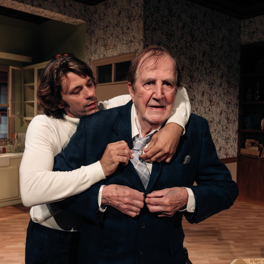 &Tau;&omicron; &Theta;έ&alpha;&tau;&rho;&omicron; &Alpha;&rho;&gamma;ώ &alpha;&nu;&alpha;&kappa;&omicron;&iota;&nu;ώ&nu;&epsilon;&iota; &tau;&iota;&sigmaf; &pi;&alpha;&rho;&alpha;&sigma;&tau;ά&sigma;&epsilon;&iota;&sigmaf; &tau;&omicron;&upsilon; &gamma;&iota;&alpha; &phi;έ&tau;&omicron;&sigmaf;