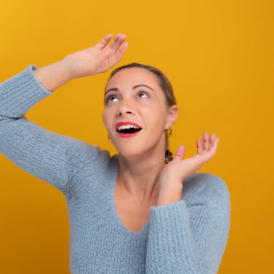 "&Tau;έ&rho;&alpha;&sigmaf;"  &tau;&eta;&sigmaf; &Alpha;&lambda;&epsilon;&xi;ά&nu;&delta;&rho;&alpha;&sigmaf; &Beta;&omicron;&upsilon;&tau;&zeta;&omicron;&upsilon;&rho;ά&kappa;&eta; &sigma;&tau;&omicron; &theta;έ&alpha;&tau;&rho;&omicron; &Mu;&iota;&kappa;&rho;ό &Gamma;&kappa;&lambda;ό&rho;&iota;&alpha;